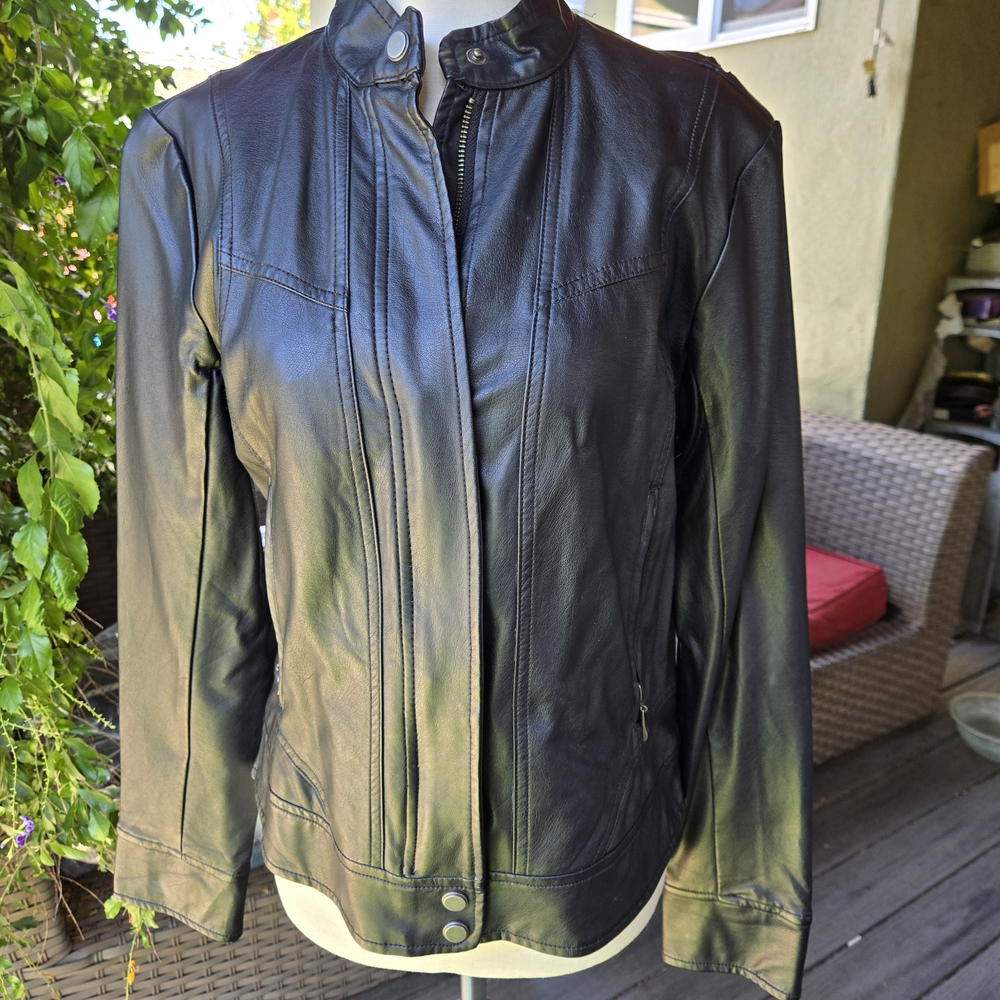 Bernardo Black Faux Leather Moto Jacket – Size Small (Read Description)